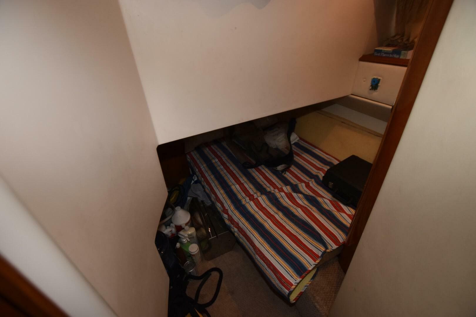 2006 Carver 46 Voyager — photo 26