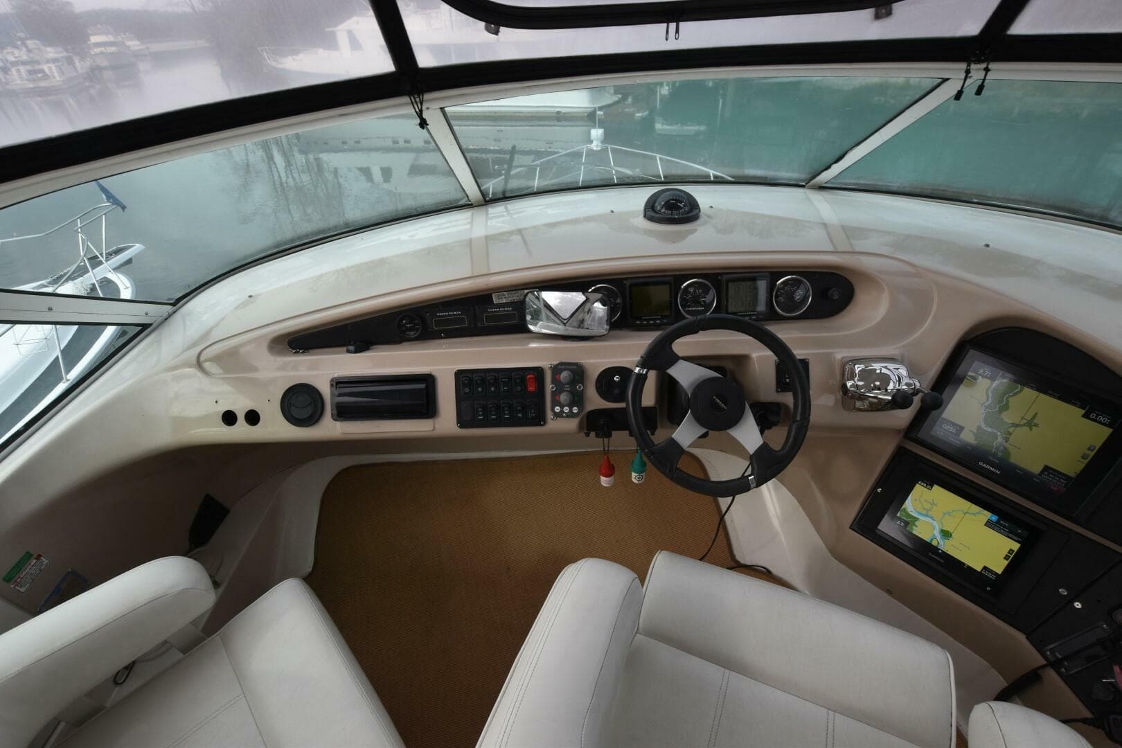 2006 Carver 46 Voyager — photo 11