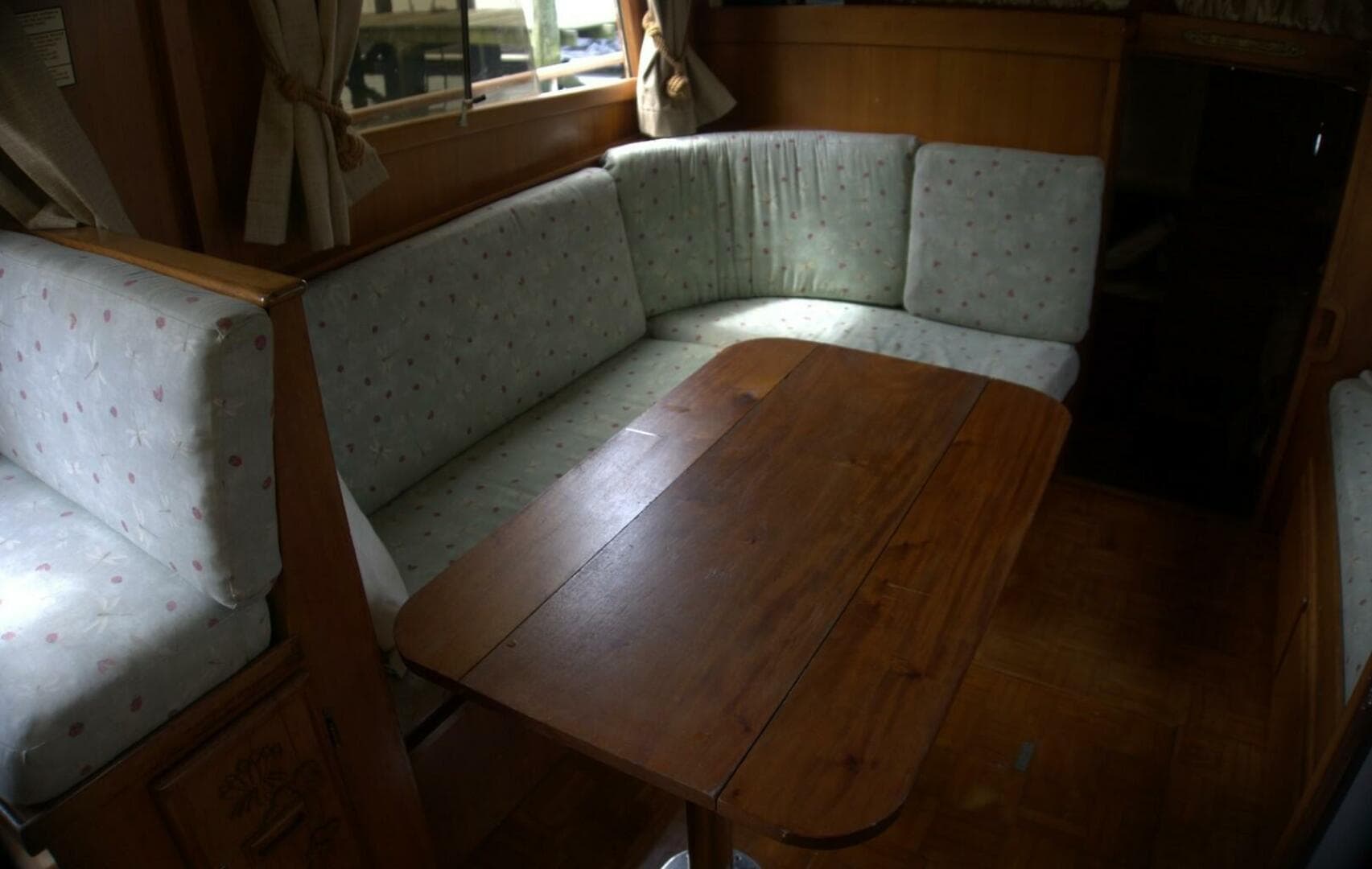 1991 Marine Trader 34 Double Cabin — photo 20