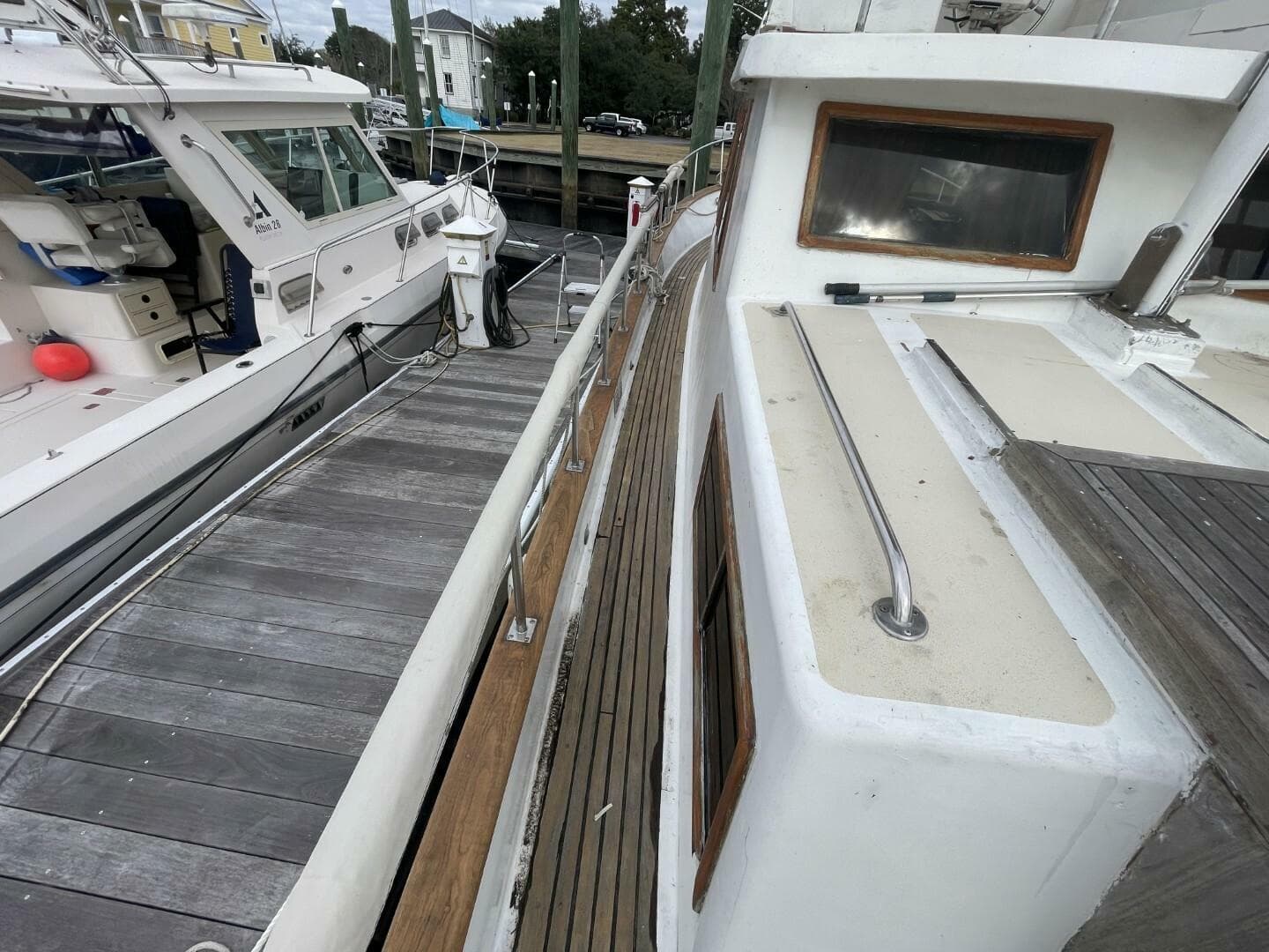 1991 Marine Trader 34 Double Cabin — photo 79