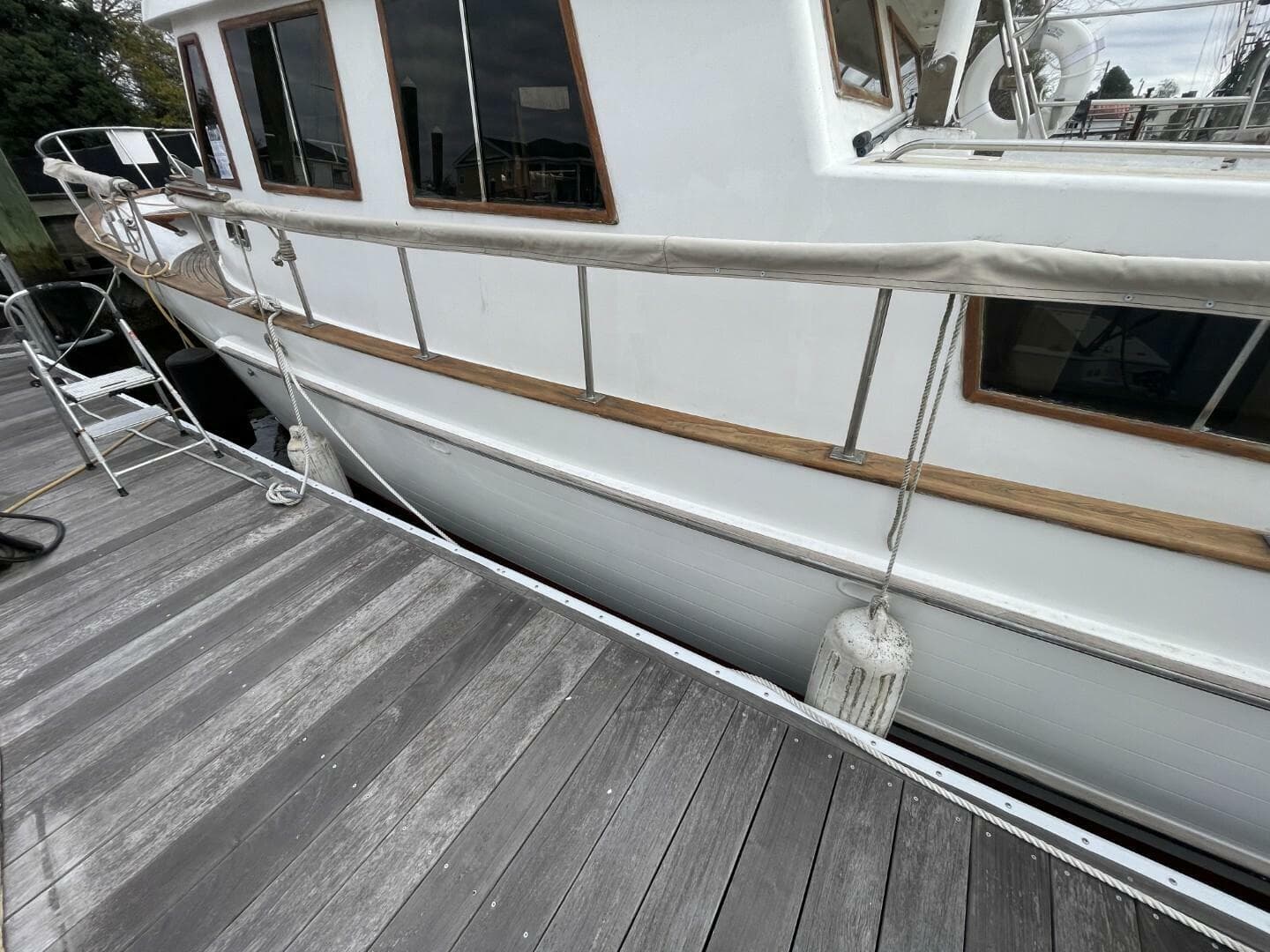 1991 Marine Trader 34 Double Cabin — photo 6