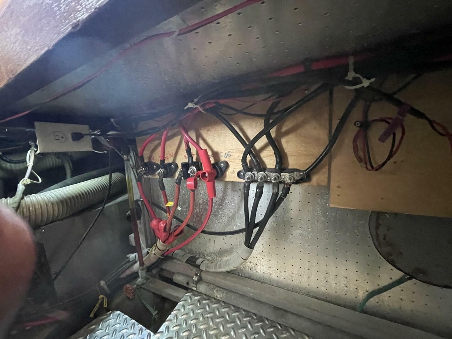 1991 Marine Trader 34 Double Cabin — photo 37