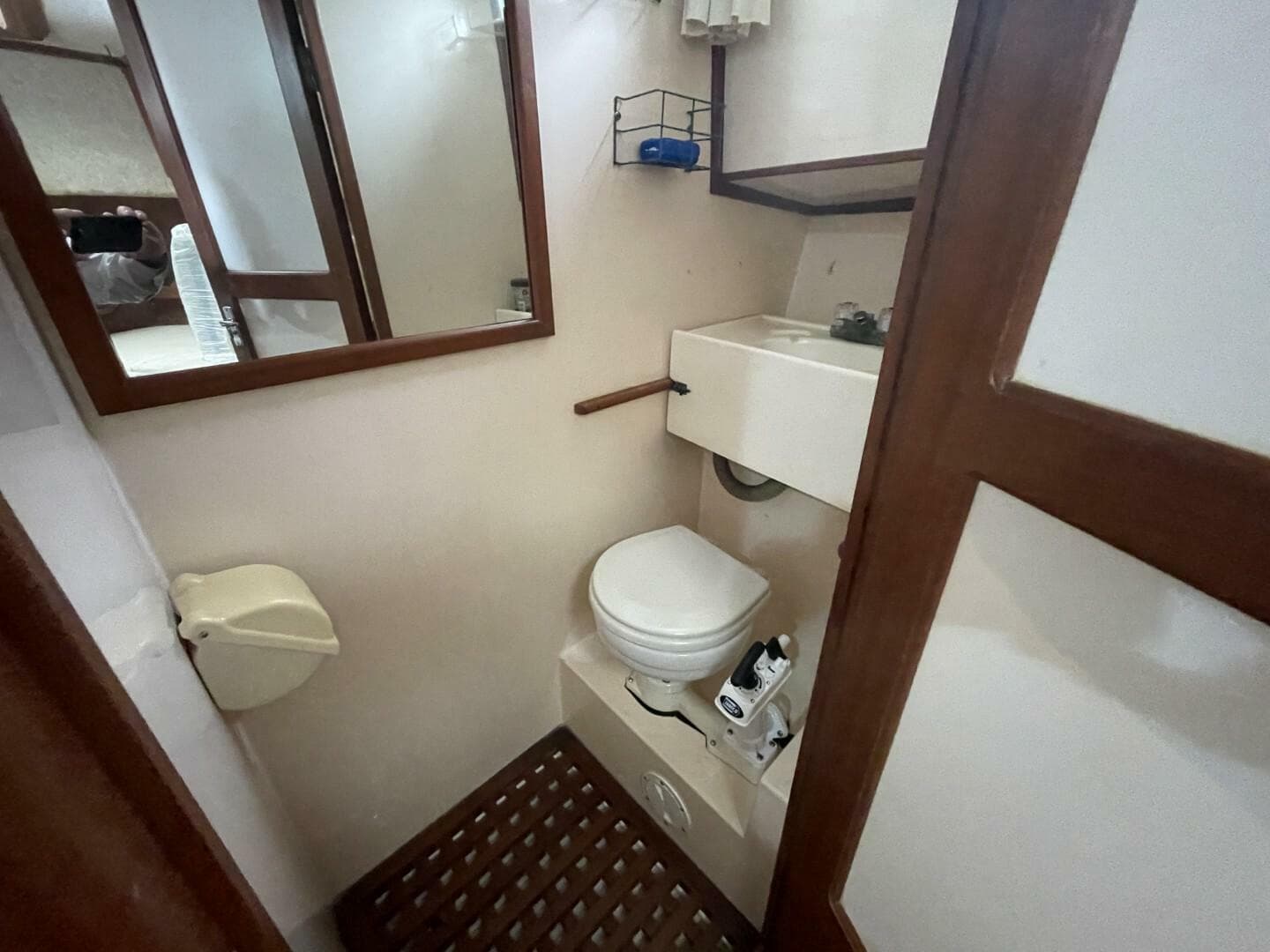 1991 Marine Trader 34 Double Cabin — photo 42