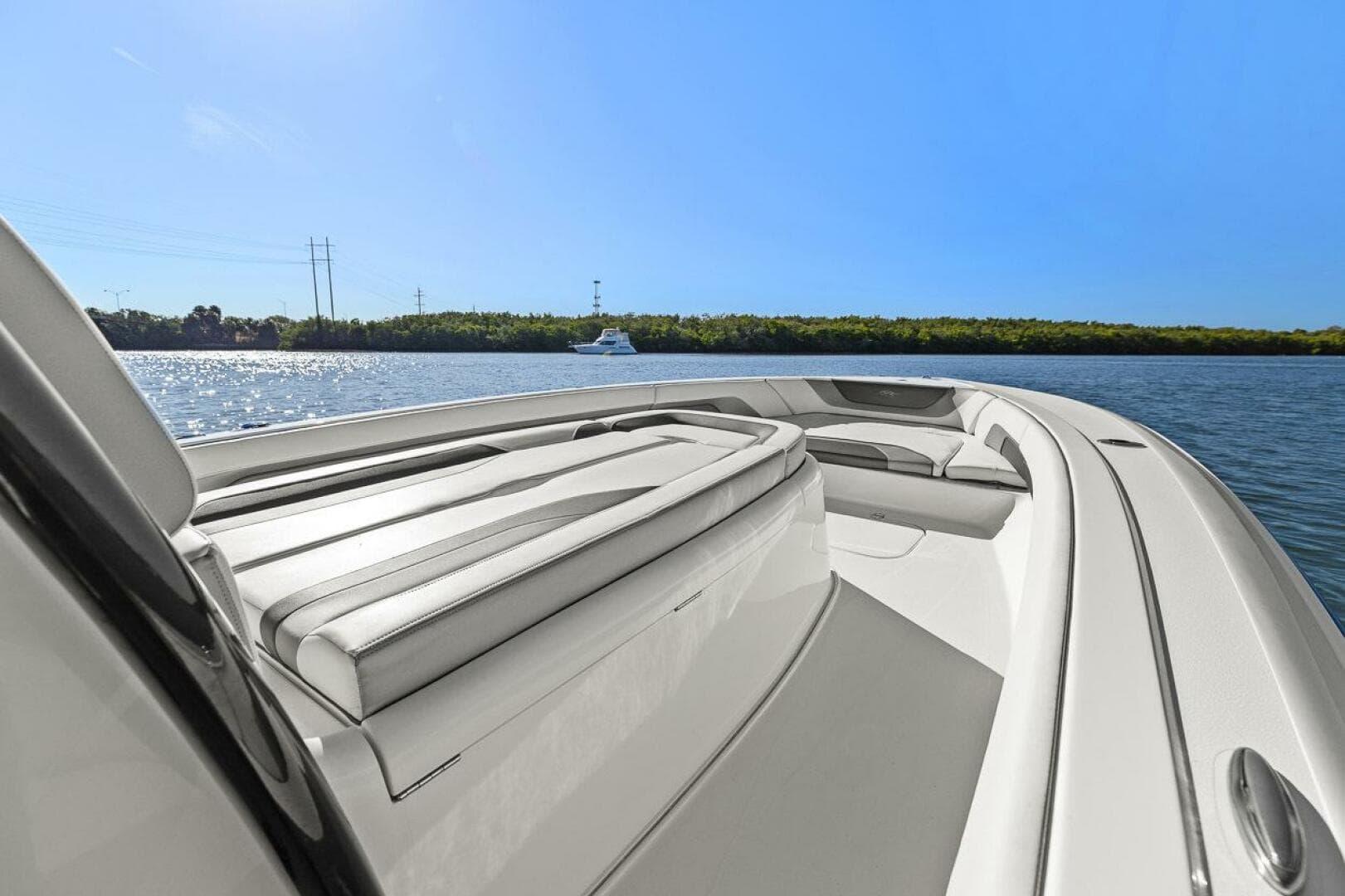 2021 Shearwater 270 SS Open Carolina — photo 2