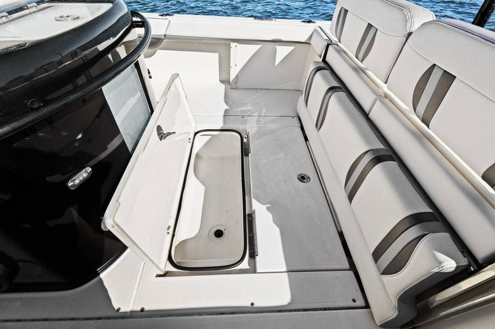 2021 Shearwater 270 SS Open Carolina — photo 27