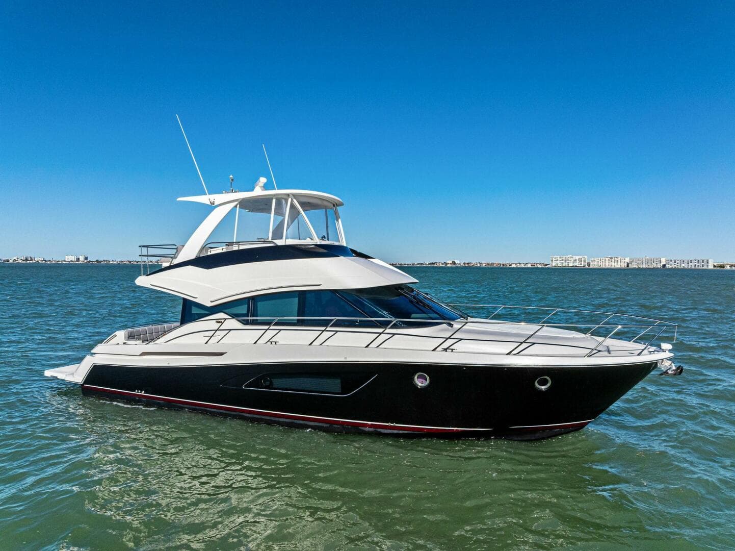 2016 Tiara Yachts 50 Flybridge