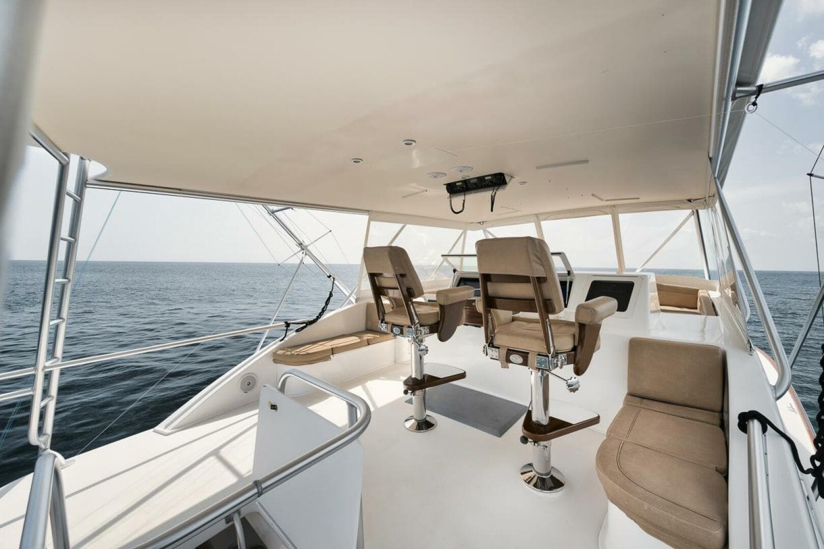 2005 Ocean 73 Super Sport — photo 18