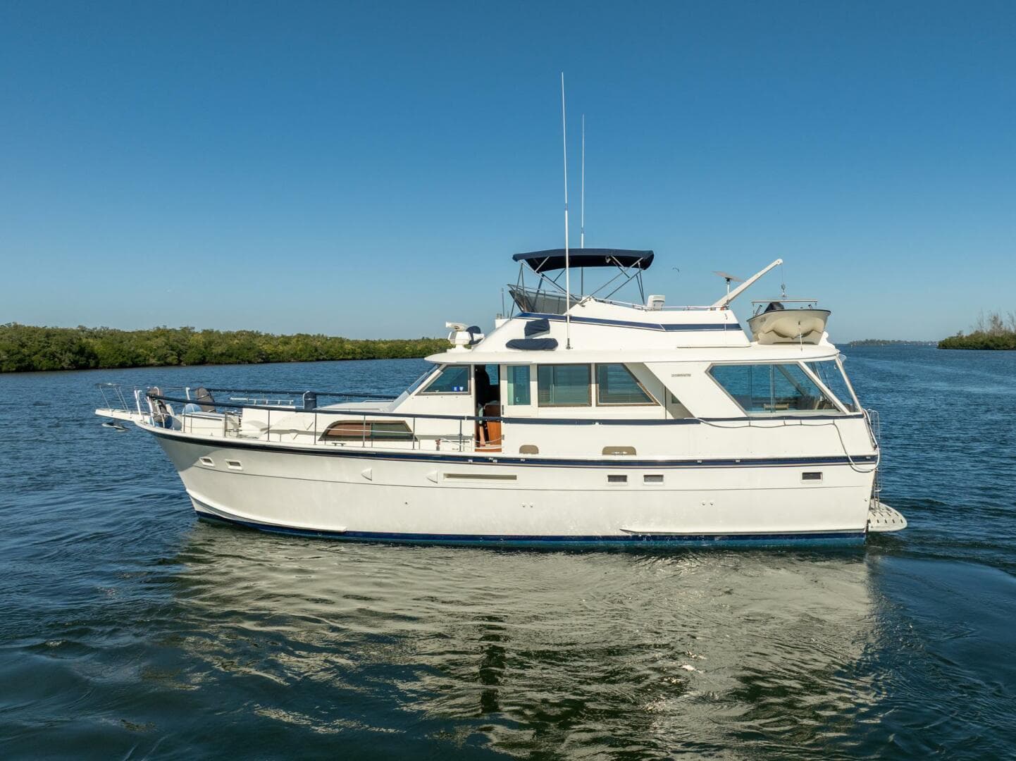1985 Hatteras 53 — photo 2