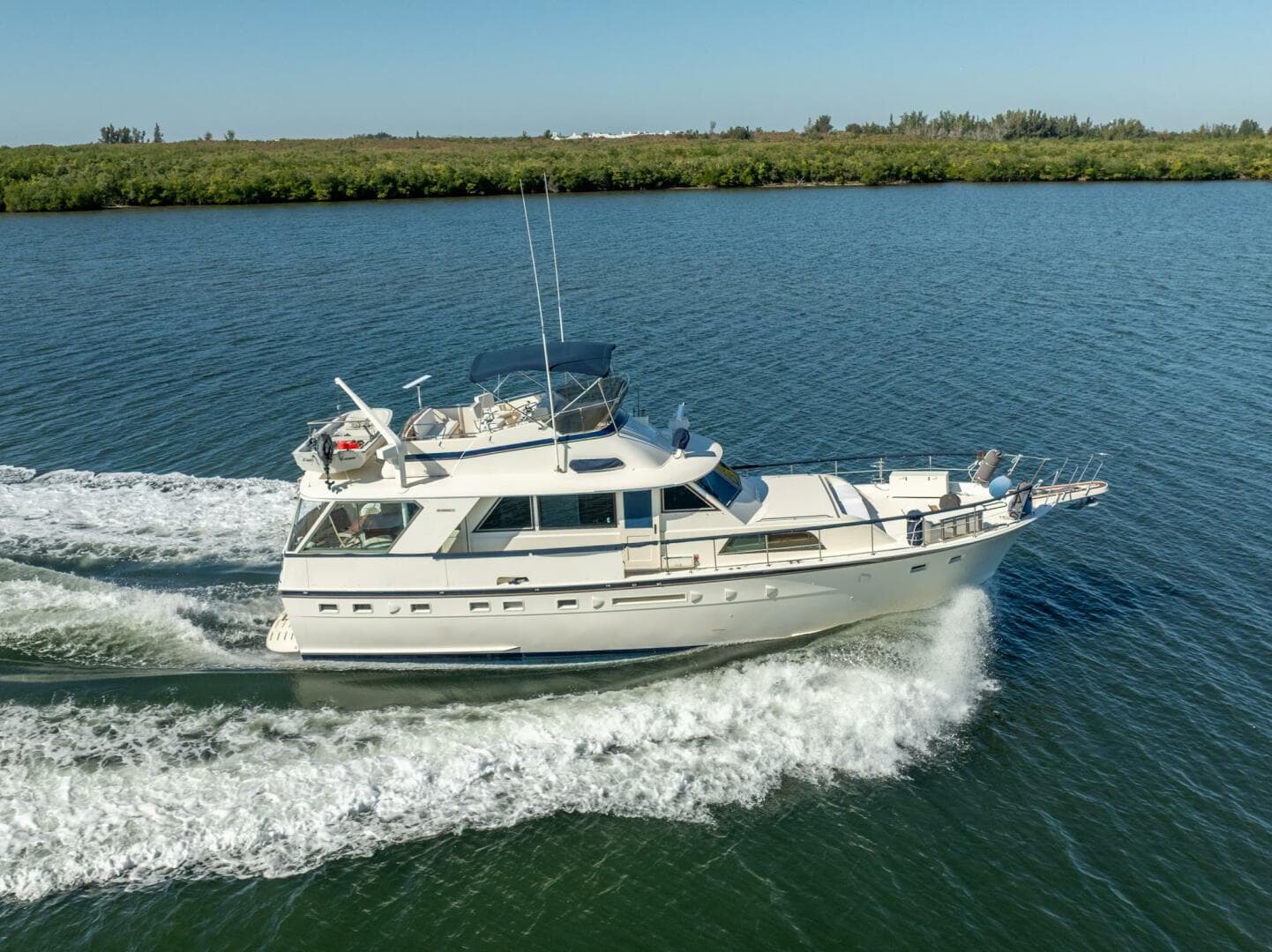 1985 Hatteras 53 — photo 9