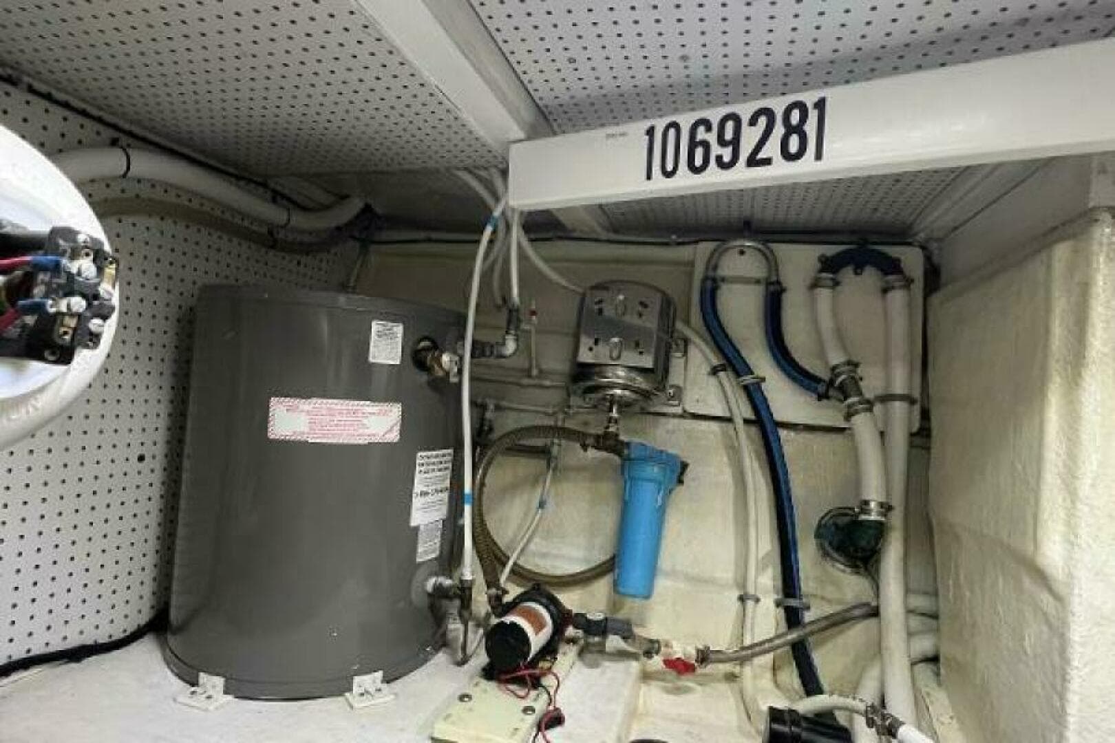 1998 Hyatt 51 Aft Cabin — photo 72