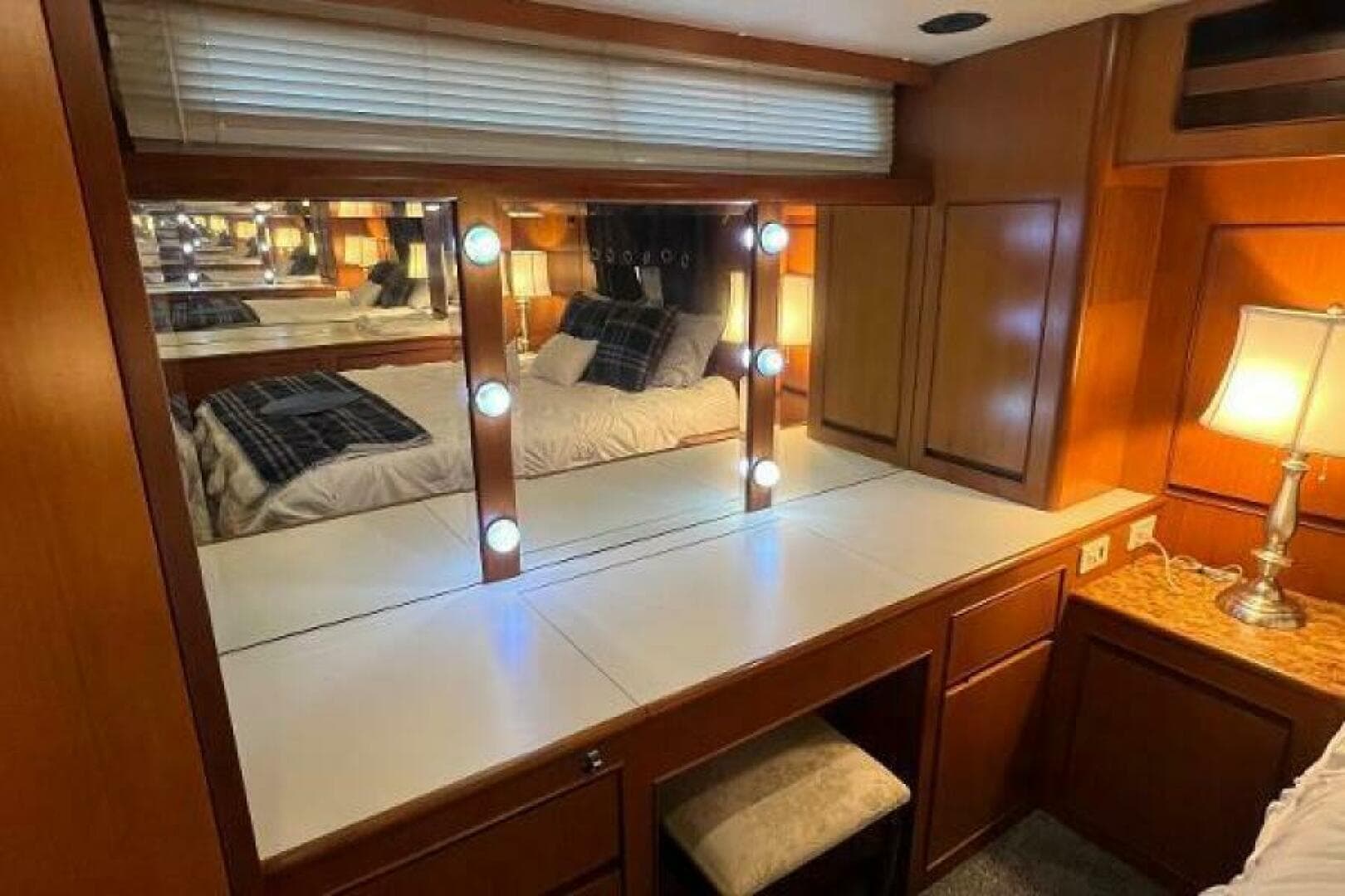 1998 Hyatt 51 Aft Cabin — photo 51