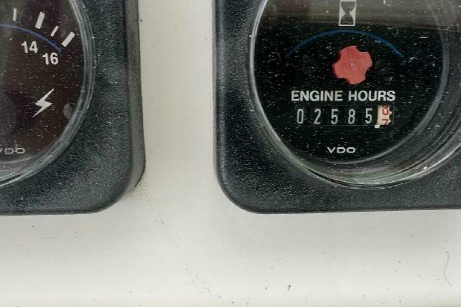 1998 Hyatt 51 Aft Cabin — photo 30