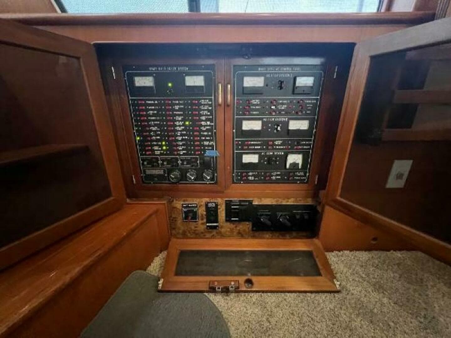 1998 Hyatt 51 Aft Cabin — photo 44