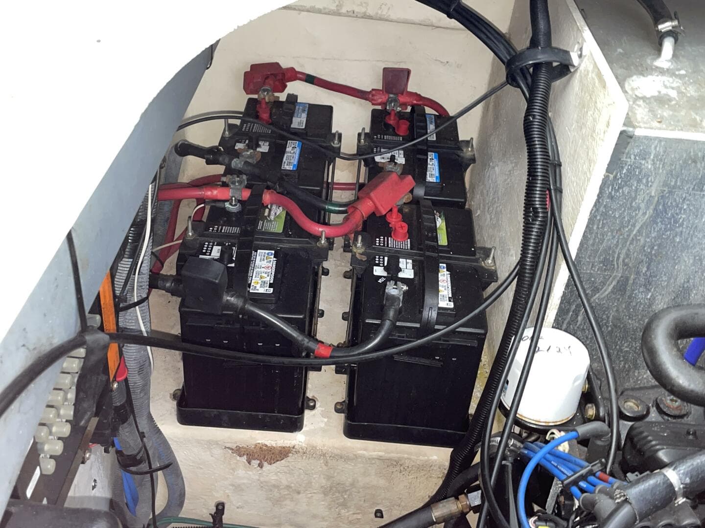 2006 Sea Ray 320 Sundancer — photo 41