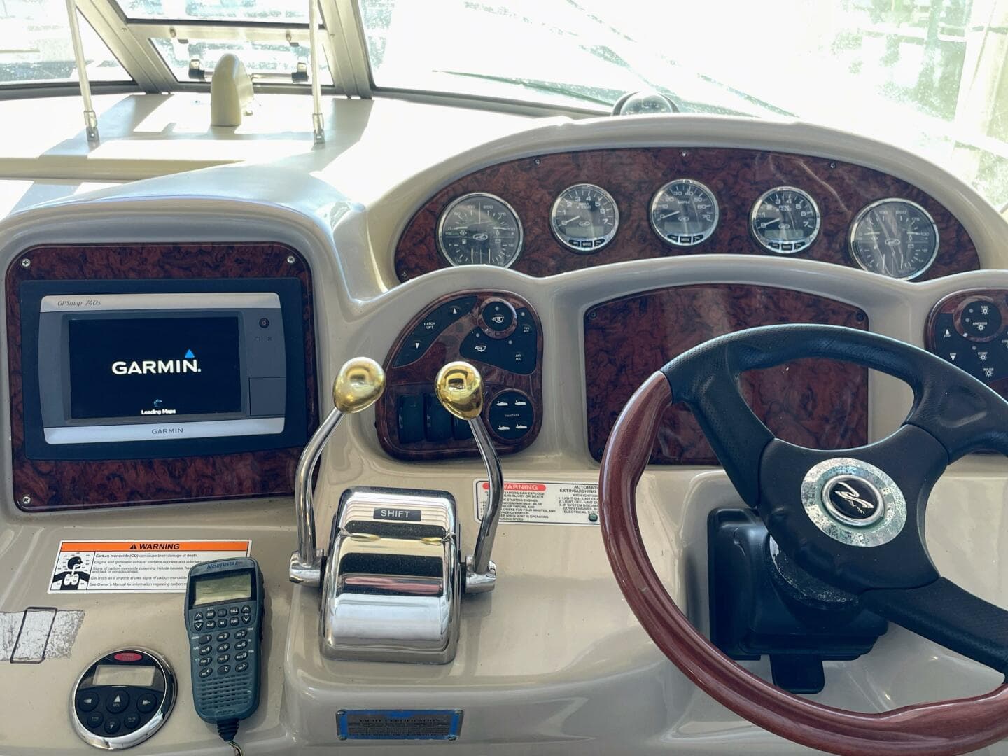 2006 Sea Ray 320 Sundancer — photo 18