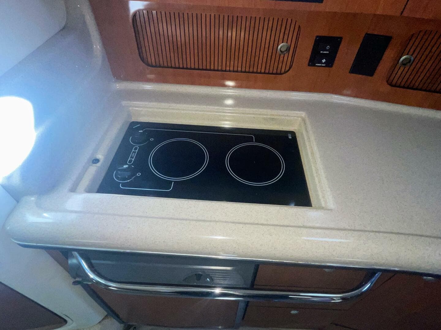 2006 Sea Ray 320 Sundancer — photo 28