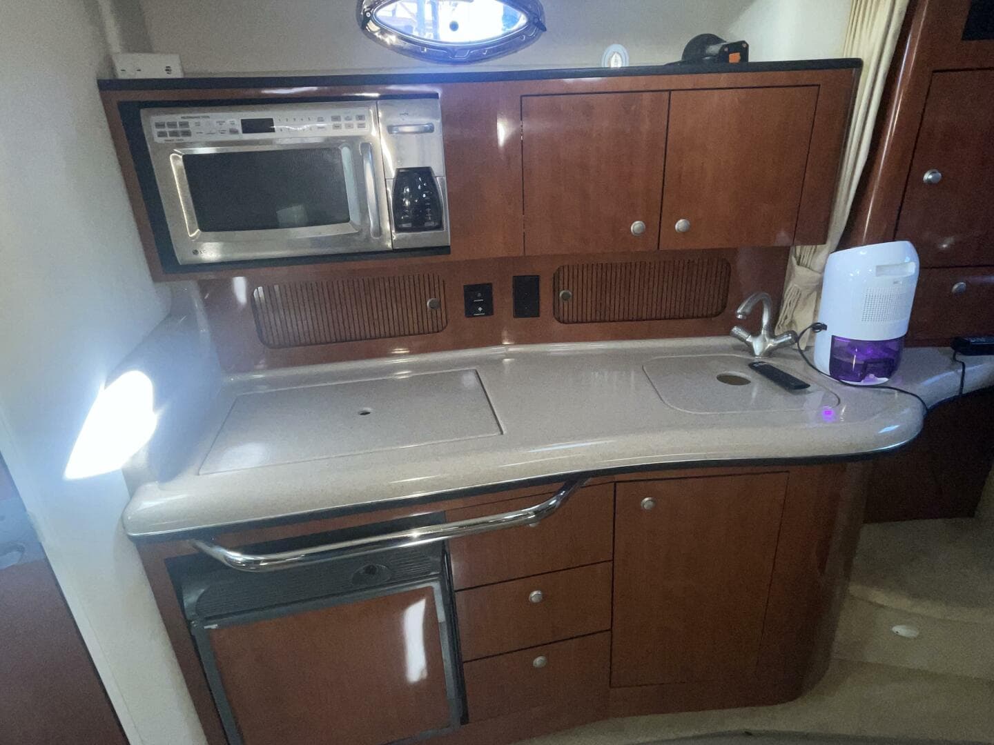 2006 Sea Ray 320 Sundancer — photo 26