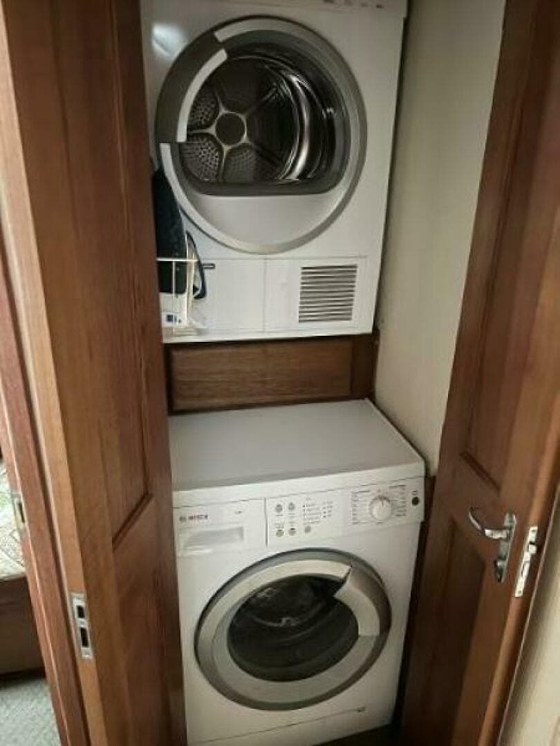 1991 Viking Boats Convertible — photo 33