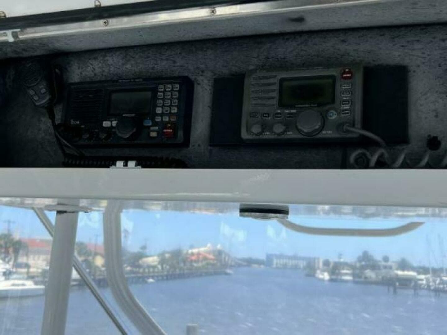 1991 Viking Boats Convertible — photo 54