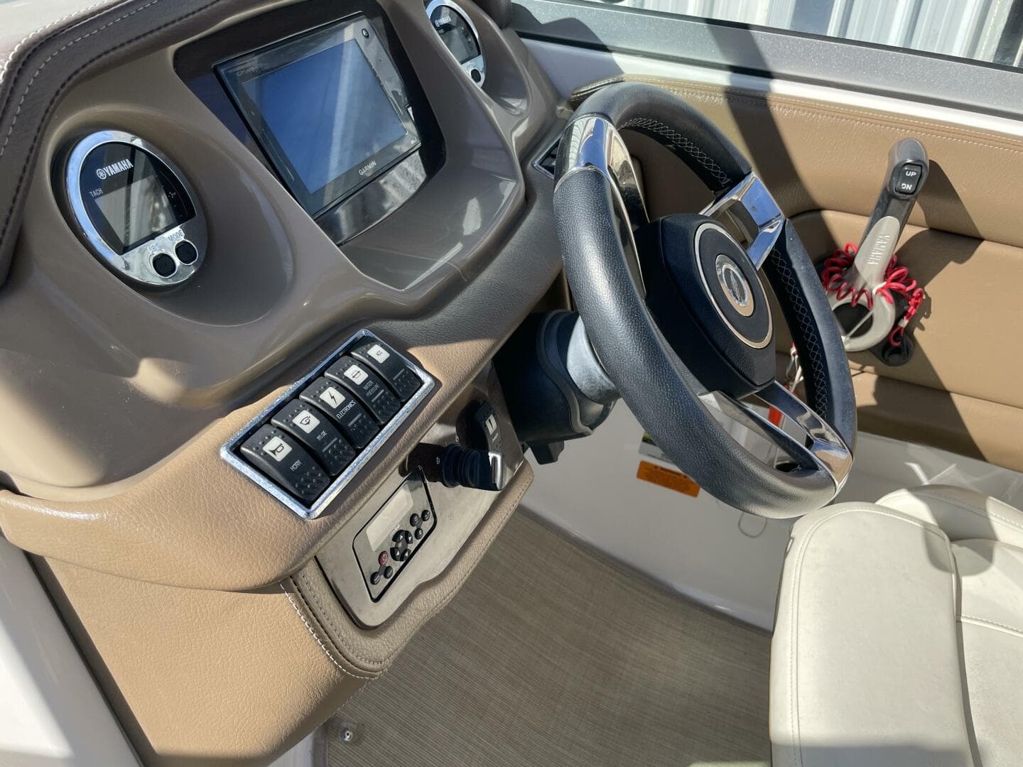 2016 Chaparral 210 Suncoast — photo 26