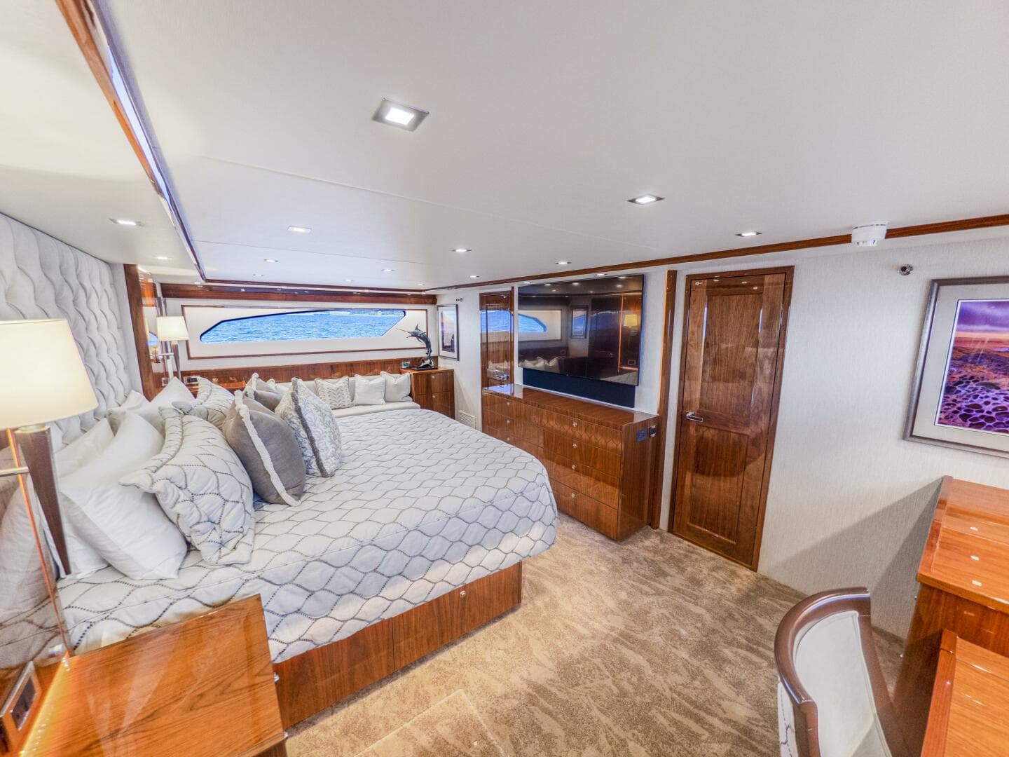 2021 Viking 92 Skybridge — photo 14