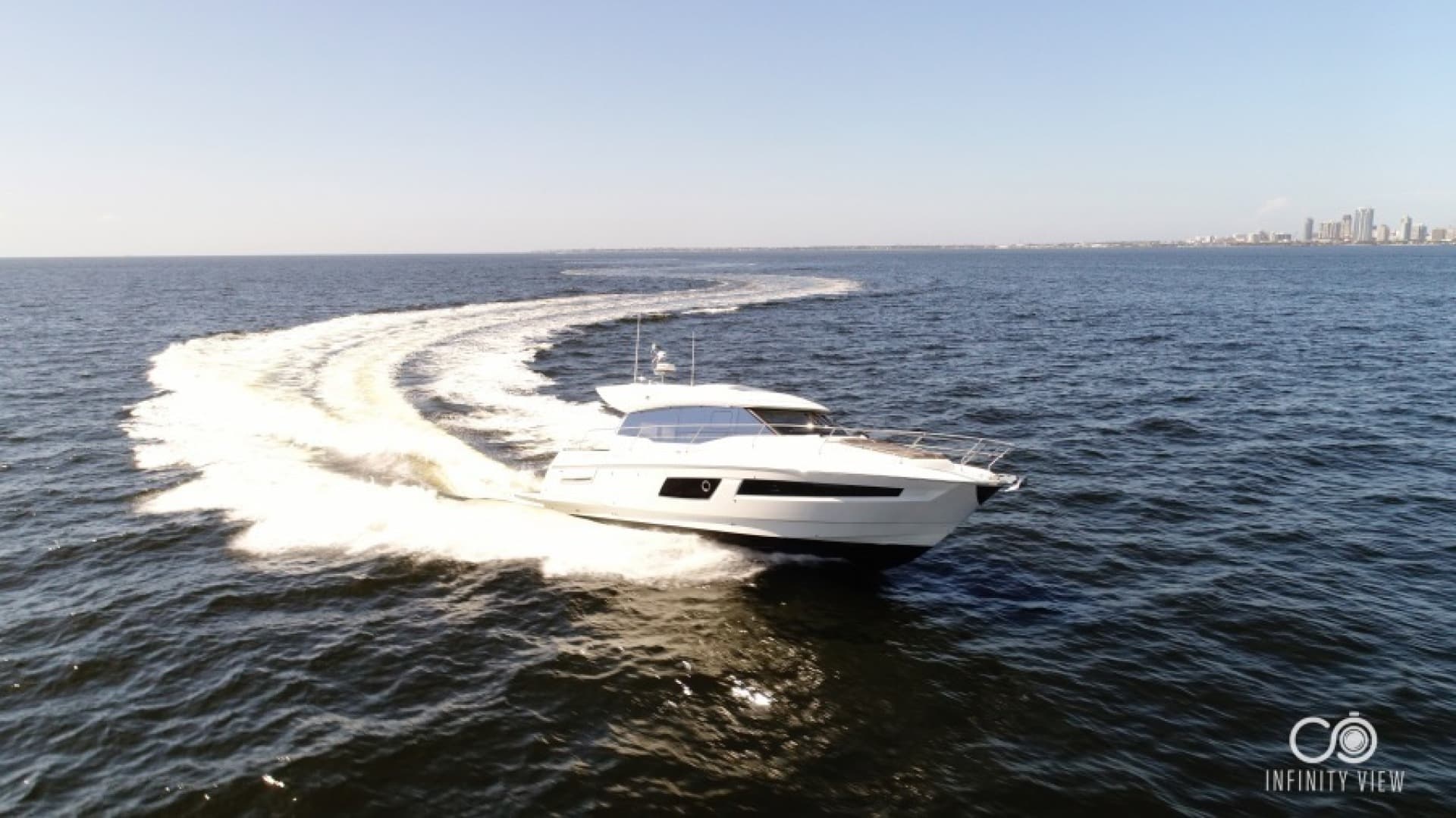 2018 Prestige 460 — photo 52