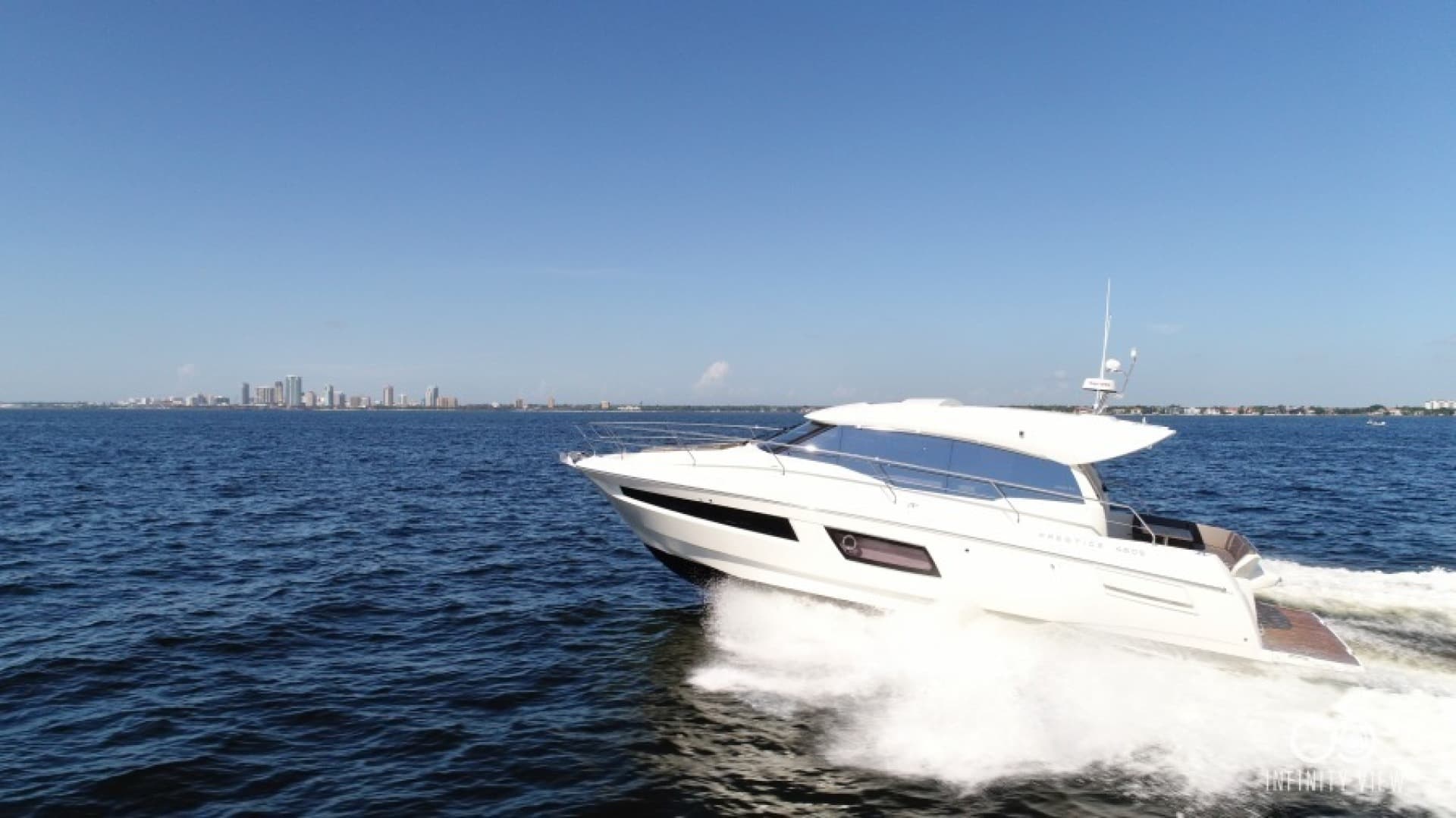 2018 Prestige 460 — photo 58
