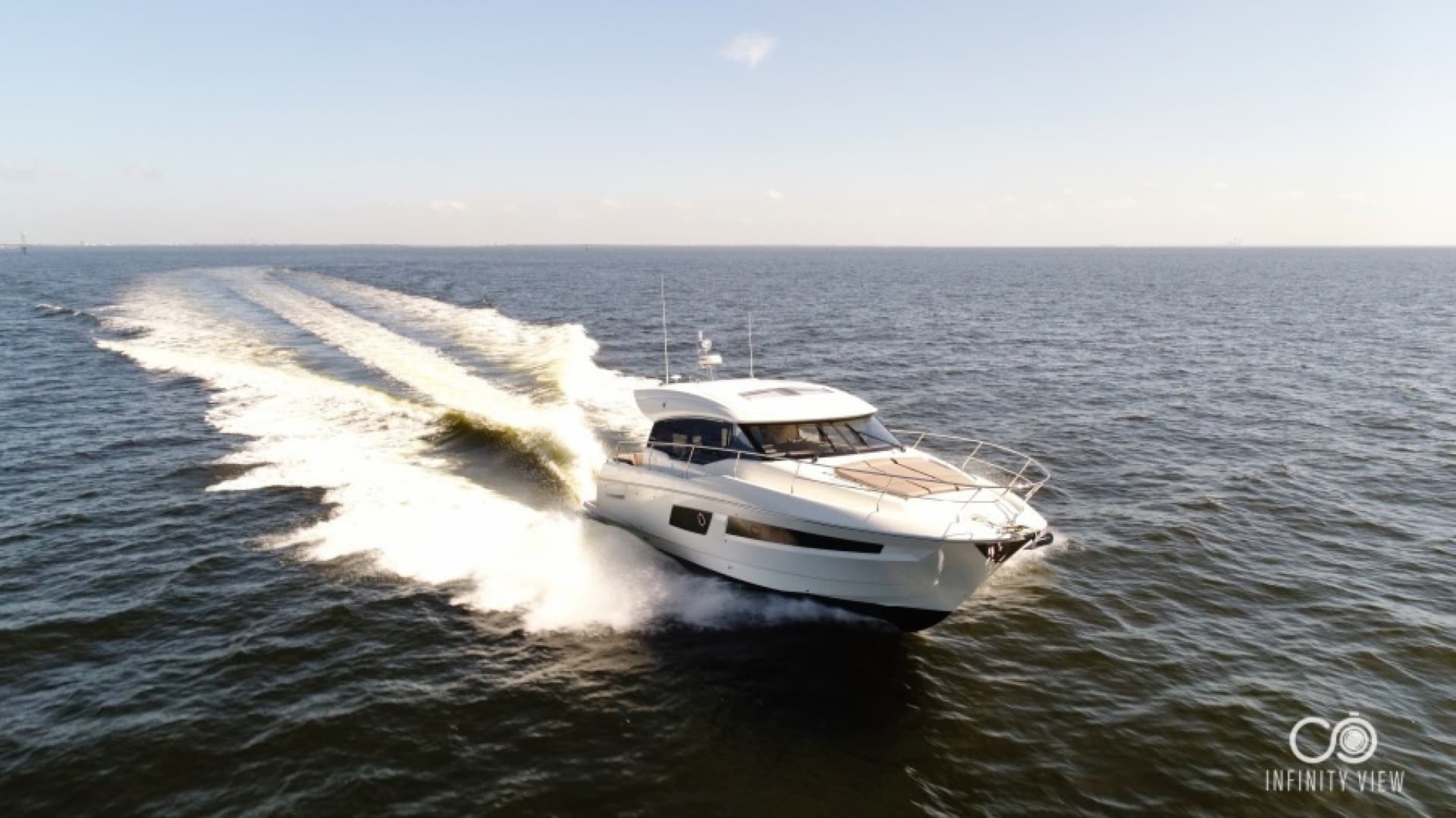2018 Prestige 460 — photo 46