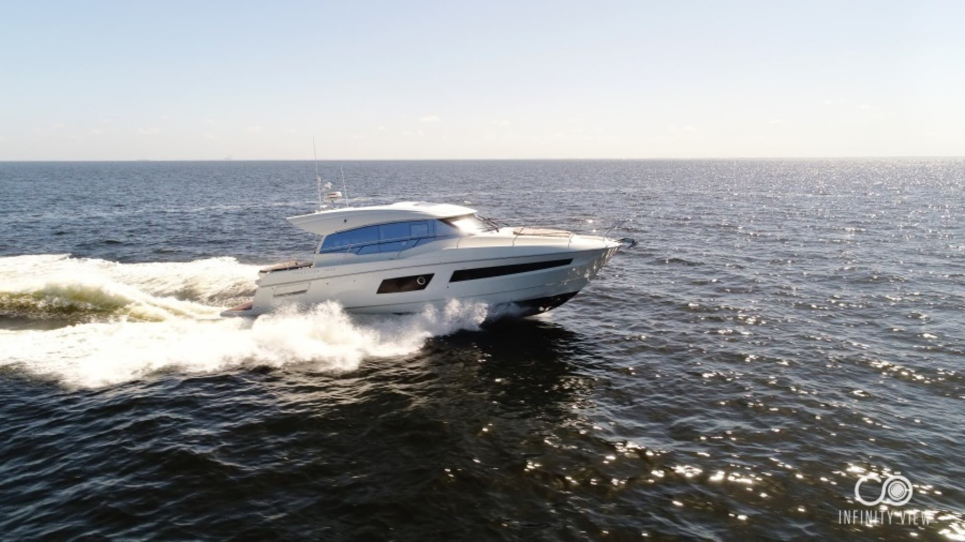 2018 Prestige 460 — photo 47