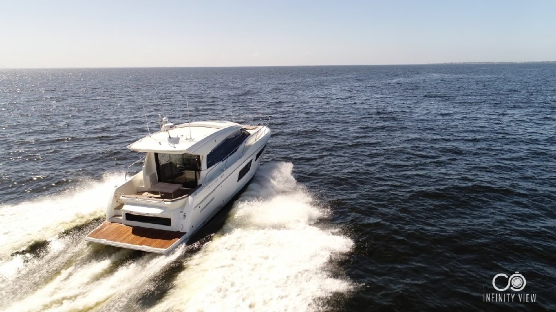 2018 Prestige 460 — photo 55