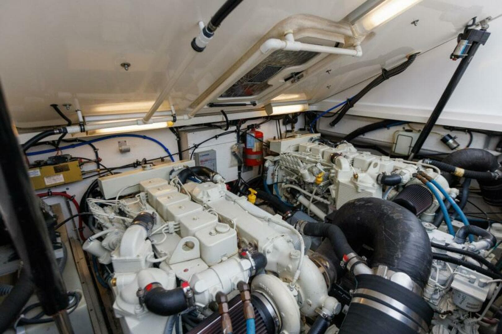 2001 Tiara Yachts 3500 Open — photo 72