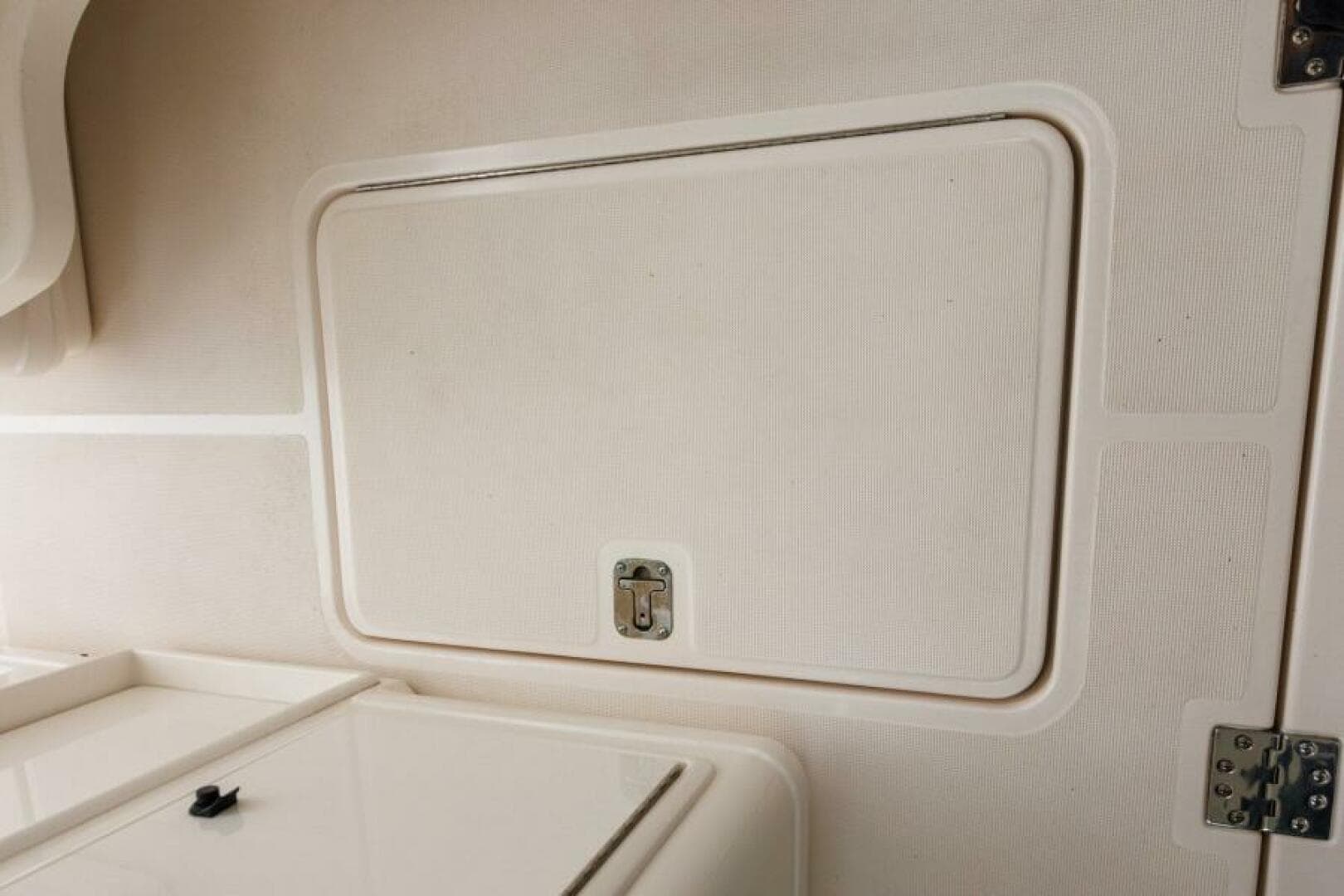 2001 Tiara Yachts 3500 Open — photo 46