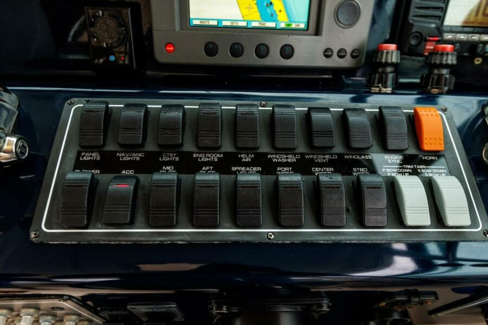 2001 Tiara Yachts 3500 Open — photo 34