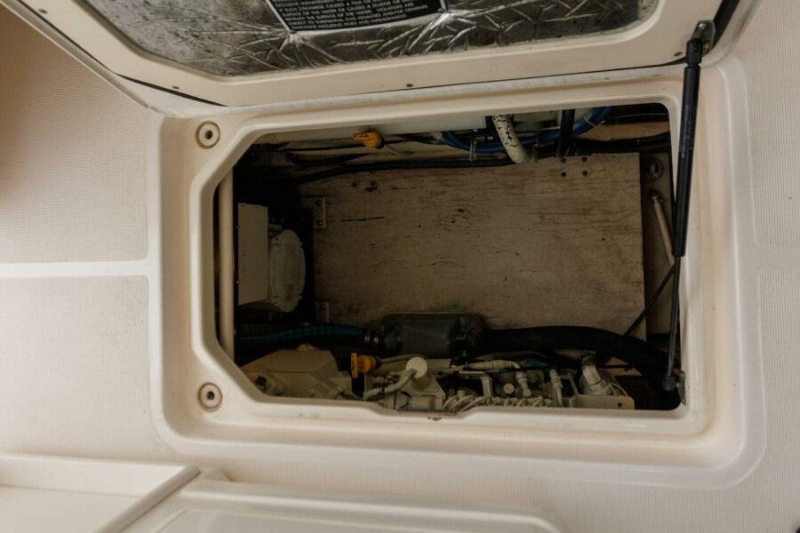 2001 Tiara Yachts 3500 Open — photo 48