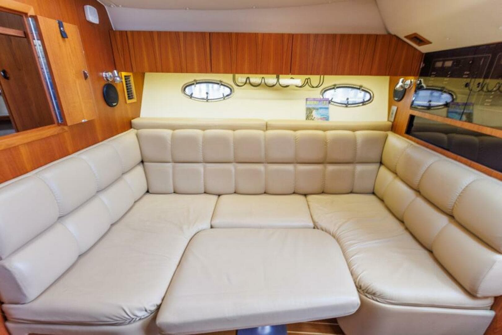 2001 Tiara Yachts 3500 Open — photo 78