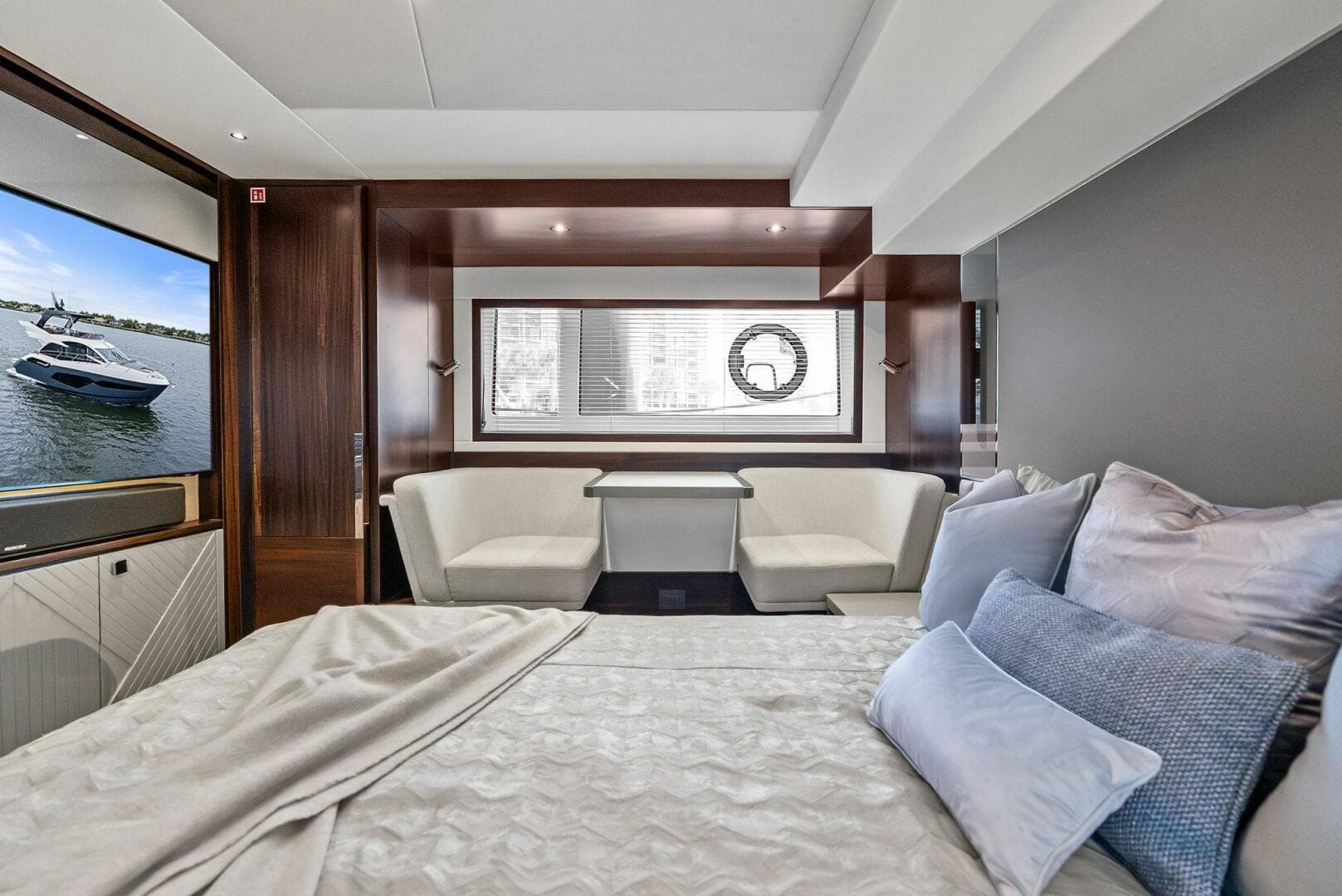 2025 Sunseeker Manhattan 55 — photo 56