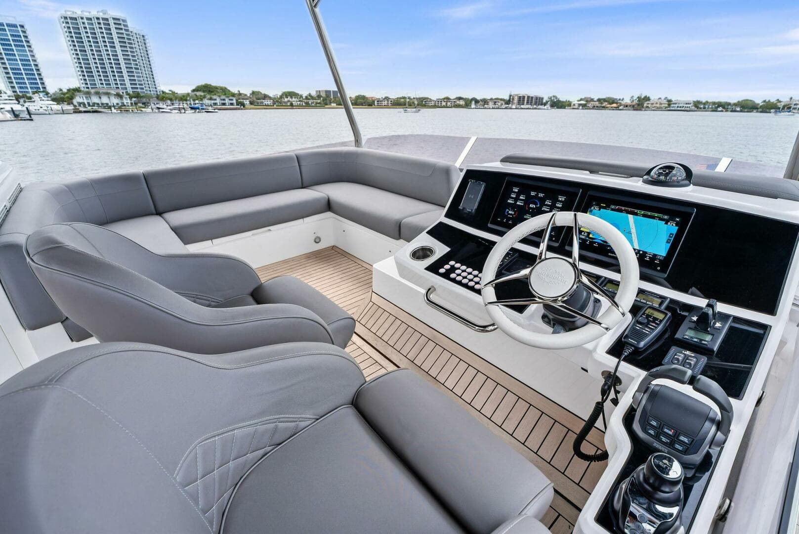 2025 Sunseeker Manhattan 55 — photo 29