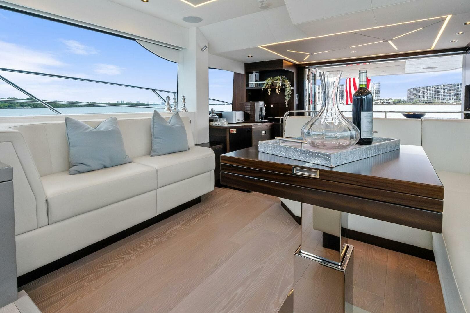 2025 Sunseeker Manhattan 55 — photo 34