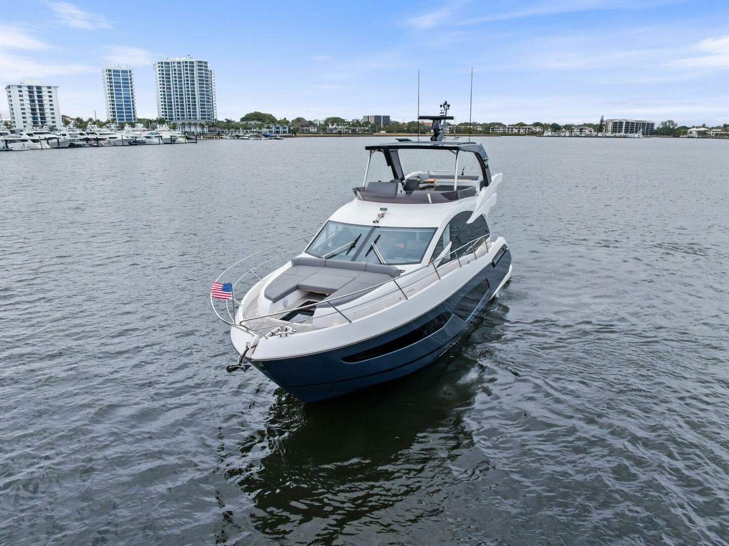 2025 Sunseeker Manhattan 55 — photo 5