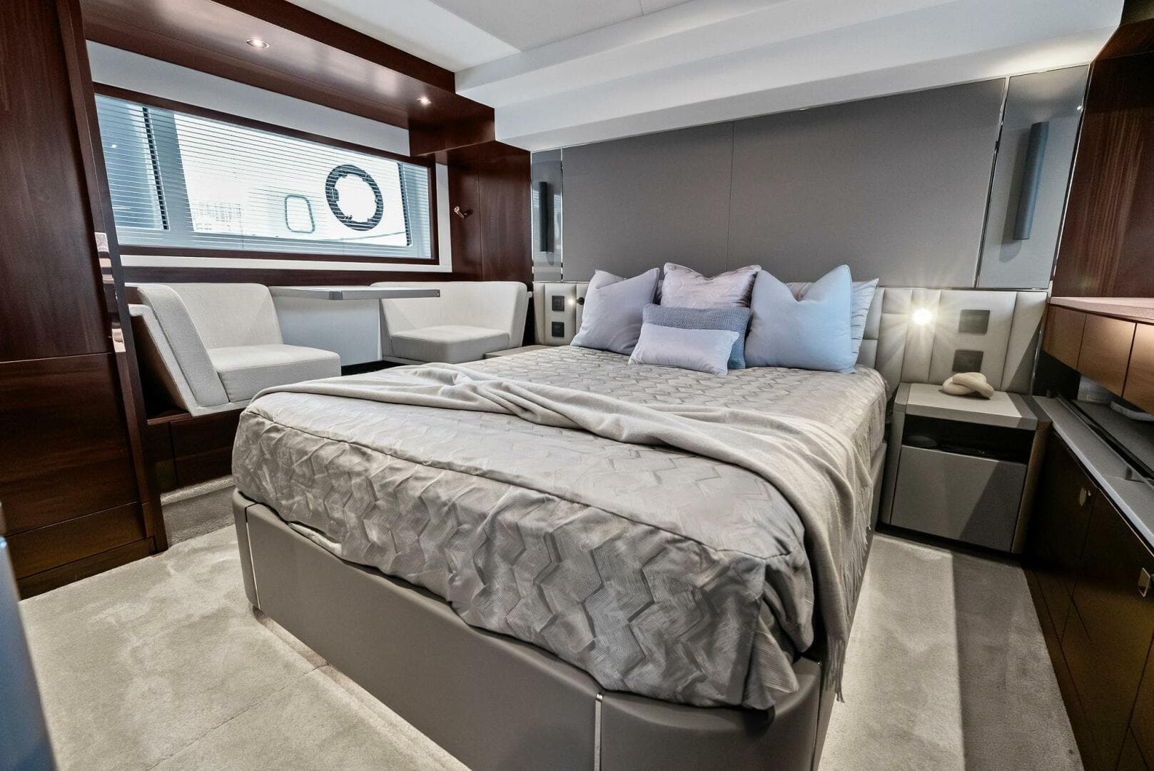 2025 Sunseeker Manhattan 55 — photo 52