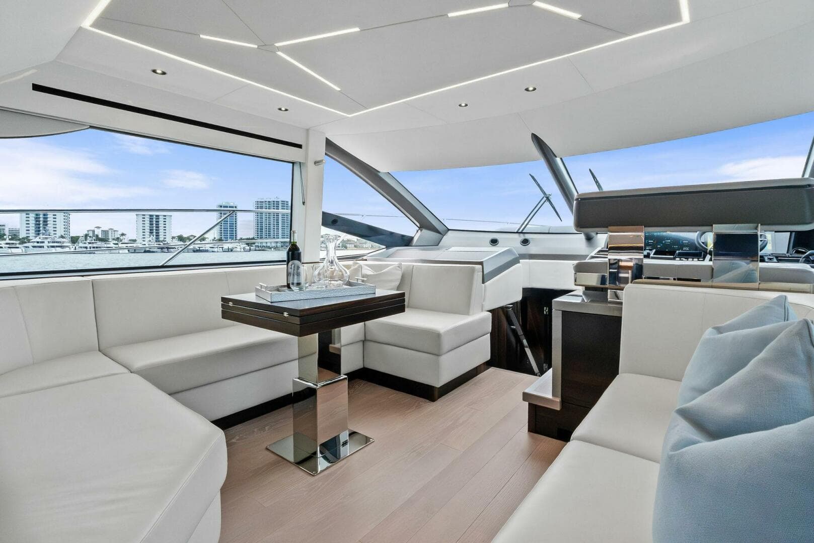 2025 Sunseeker Manhattan 55 — photo 41