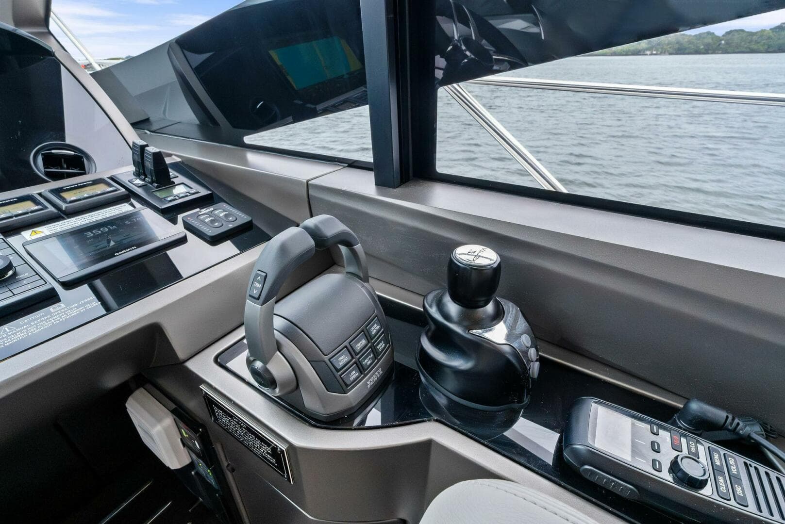 2025 Sunseeker Manhattan 55 — photo 51