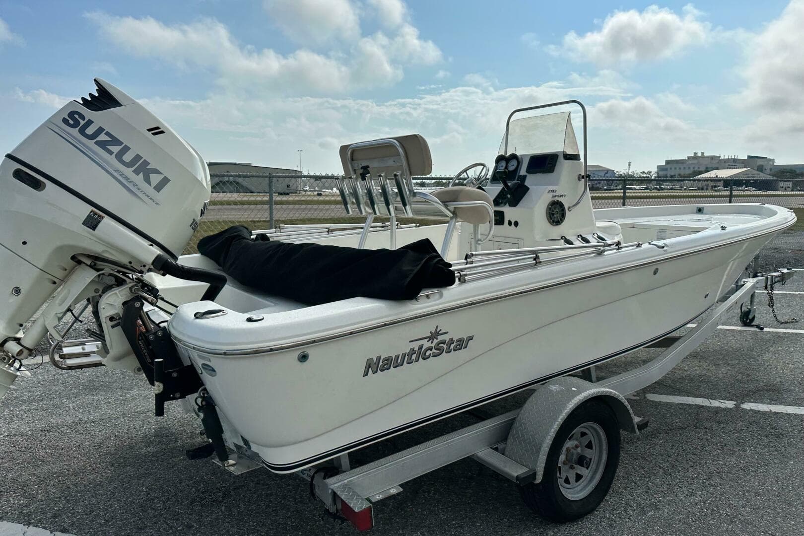 2015 Nauticstar 2110 Sport — photo 6