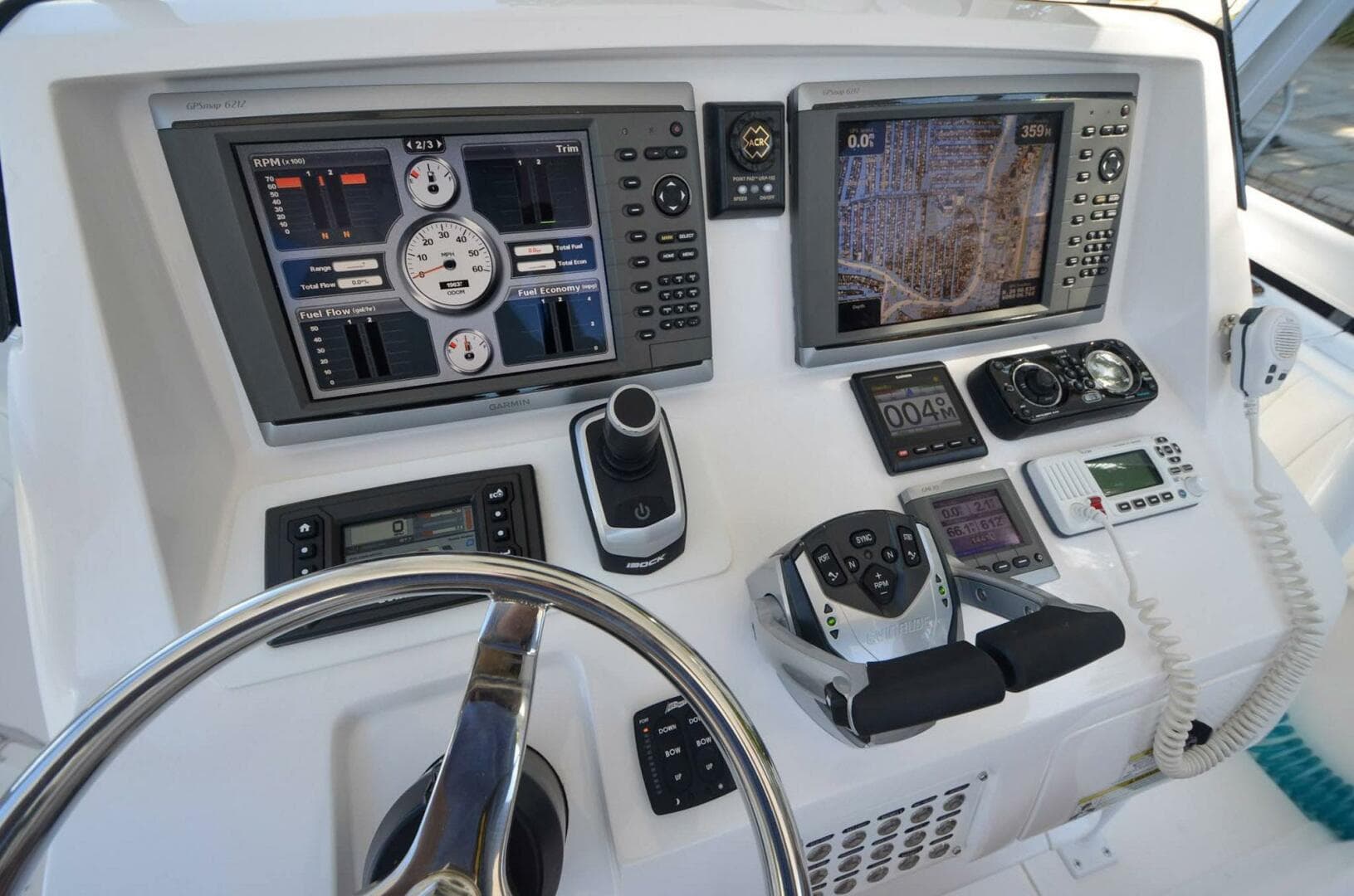 2013 Intrepid 300 Center Console — photo 20