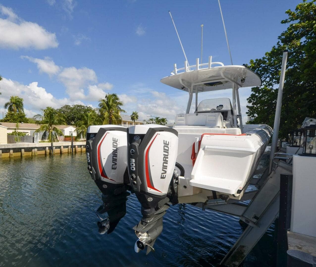 2013 Intrepid 300 Center Console — photo 29