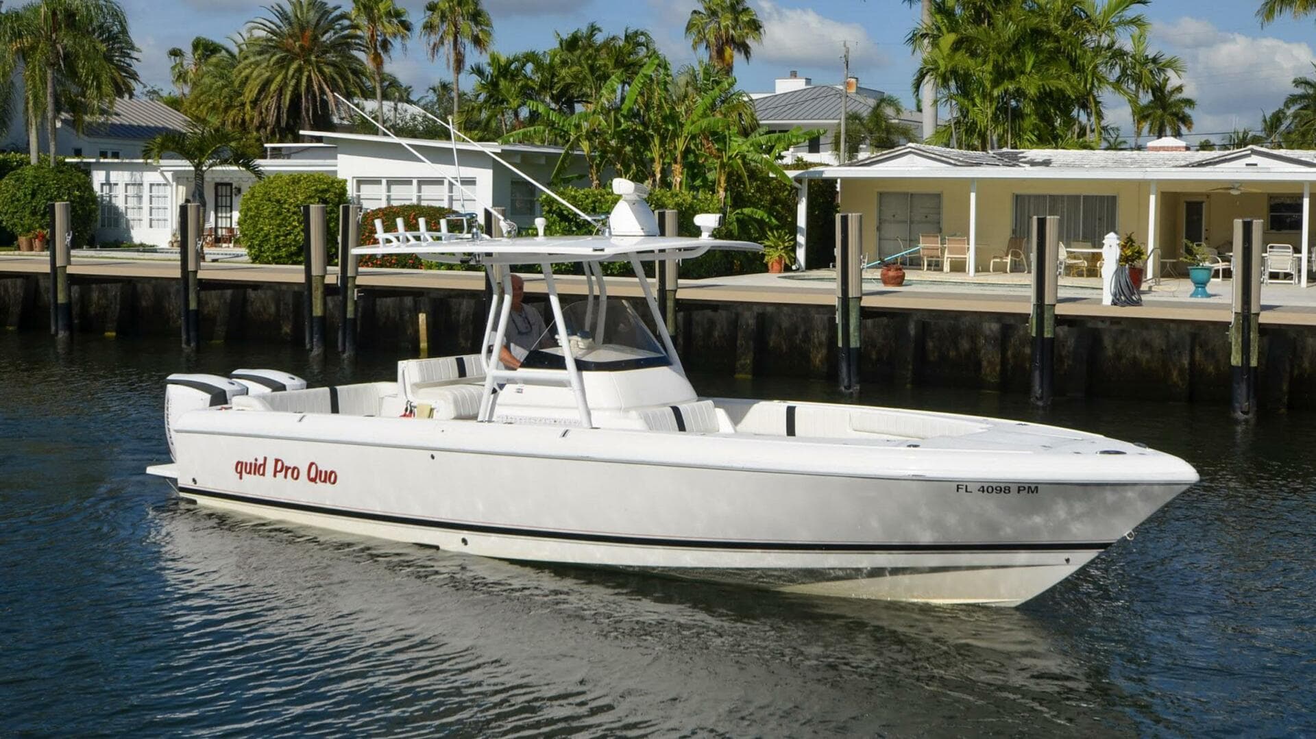 2013 Intrepid 300 Center Console