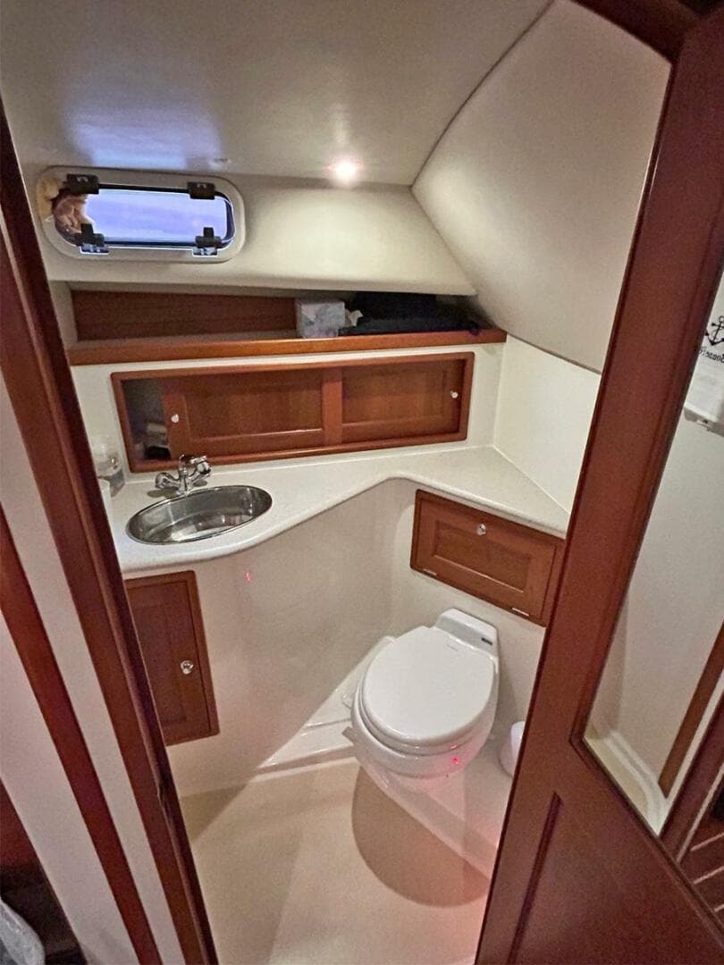 2007 Mjm 34Z Hard Top Express — photo 21