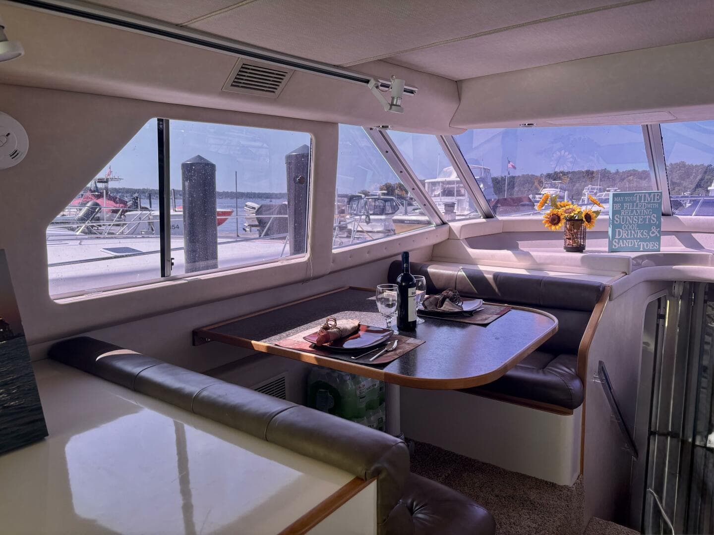 1995 Sea Ray 550 Sedan Bridge — photo 32