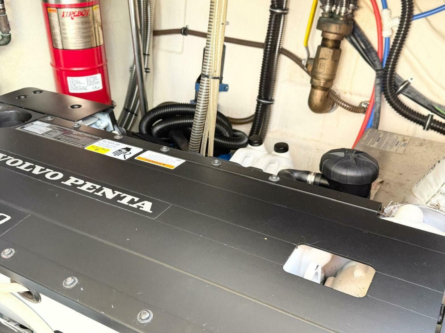 2016 Formula 37 Performance Cruiser — photo 25