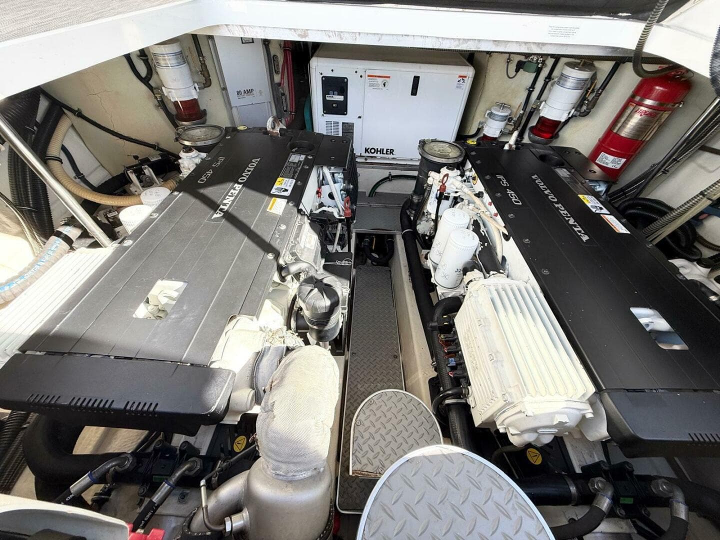 2016 Formula 37 Performance Cruiser — photo 26